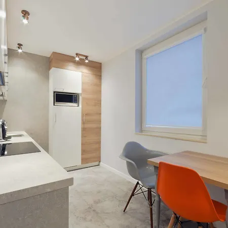 - D&c Apartament 4*